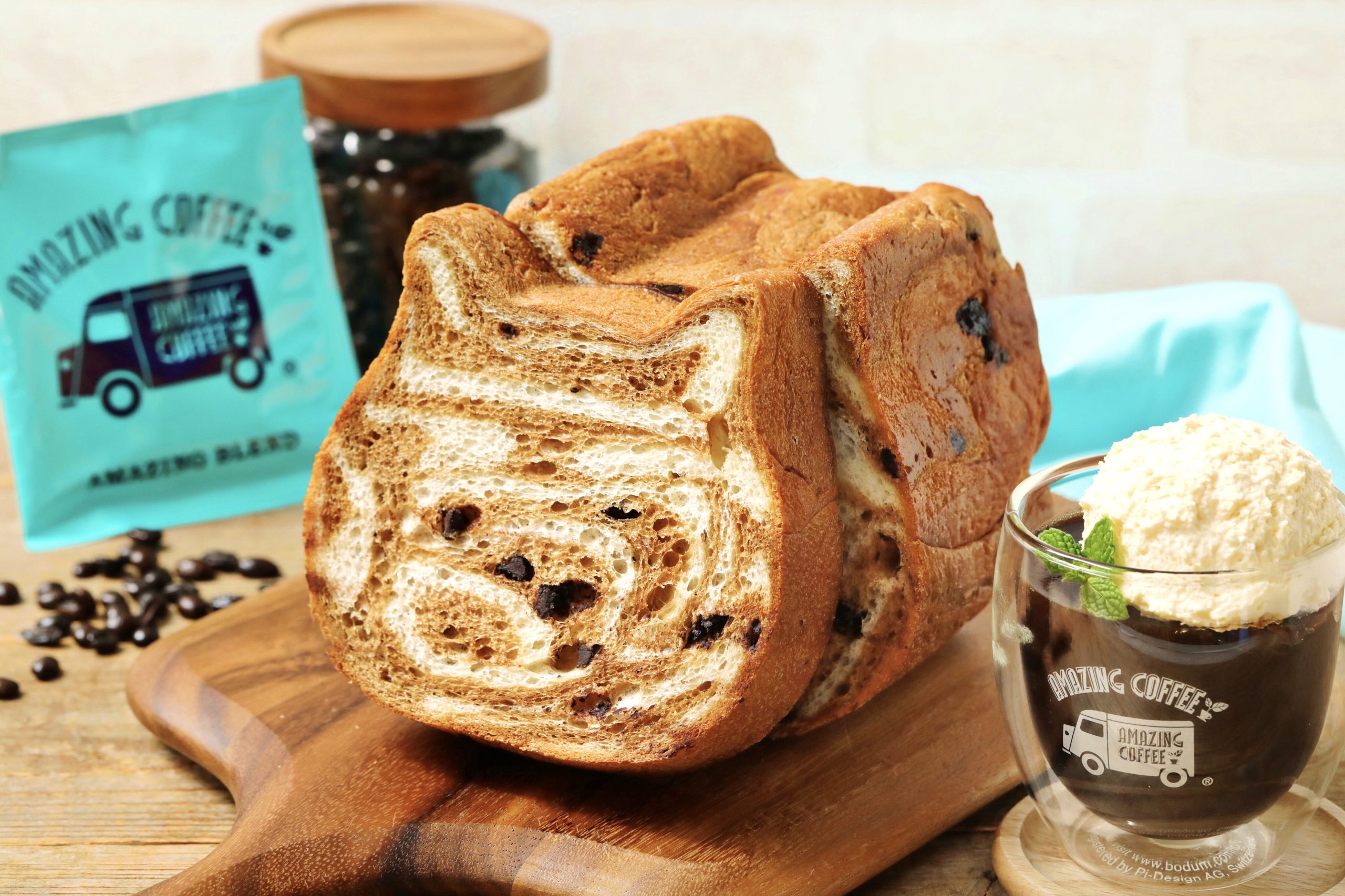 オールハーツ・カンパニー×AMAZING COFFEE】「ねこねこ食パン」や